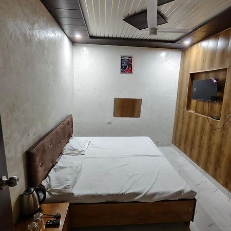 Anjani Garden Hotel And Restaurant Jhusi ภายนอก รูปภาพ